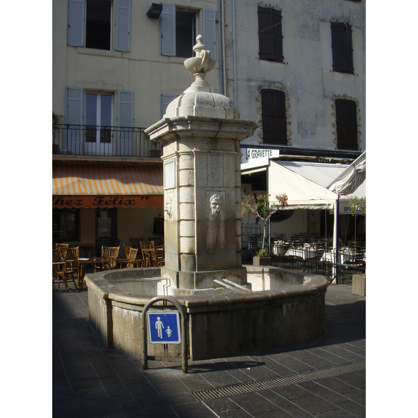 照片 法国(France) 昂蒂布(Antibes) 阿吉永大道(Boulevard Aguillon) 2007-08 32
