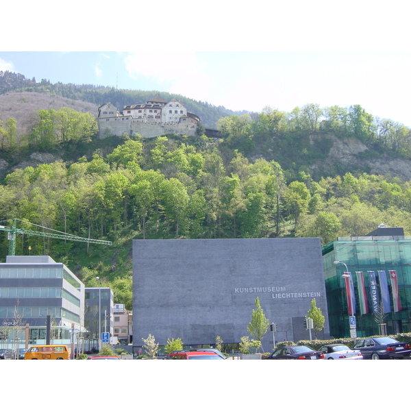 照片 列支敦士登(Liechtenstein) 瓦杜兹(Vaduz) 2002-04 3