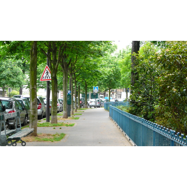 照片 法国(France) 巴黎(Paris) 第十七区(17th Arrondissement) 马勒泽布广场(Place Malesherbes) 2007-05 17