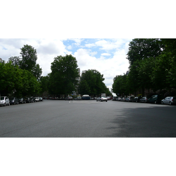 照片 法国(France) 巴黎(Paris) 第十七区(17th Arrondissement) 马勒泽布广场(Place Malesherbes) 2007-05 6