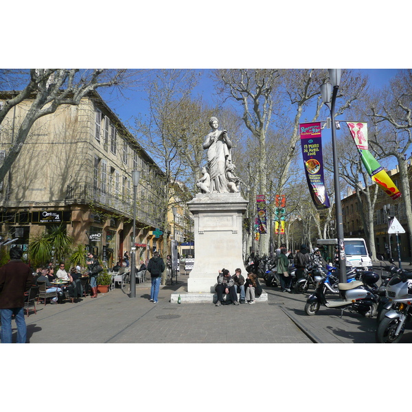 照片 法国(France) 普罗旺斯地区艾克斯(Aix en Provence) 戴高乐将军广场(Place du General de Gaulle) 2008-04 10