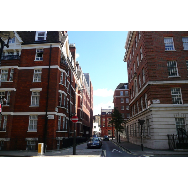 照片 英国(United Kingdom) 伦敦(London) 称重房街(WeighHouse Street) 2007-09 13