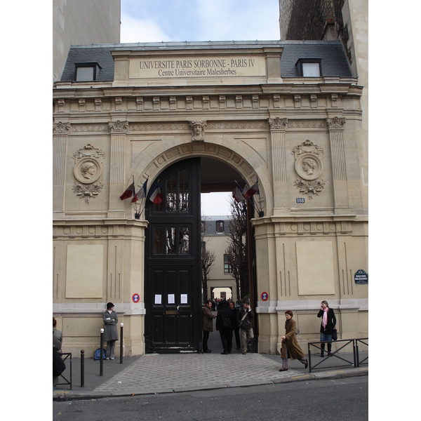 照片 法国(France) 巴黎(Paris) 第十七区(17th Arrondissement) 马勒泽布广场(Place Malesherbes) 2006-03 24