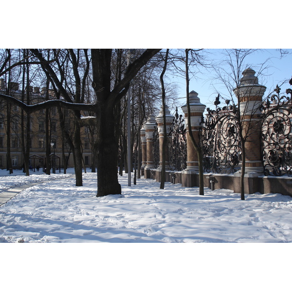 照片 俄罗斯(Russia) 圣彼得堡(St Petersburg) 战神广场(Marsovo Pole) 2006-03 2