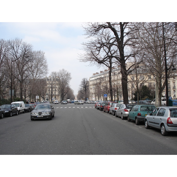照片 法国(France) 巴黎(Paris) 第十七区(17th Arrondissement) 马勒泽布广场(Place Malesherbes) 2006-03 10