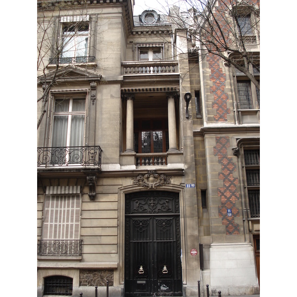 照片 法国(France) 巴黎(Paris) 第十七区(17th Arrondissement) 马勒泽布广场(Place Malesherbes) 2006-03 27