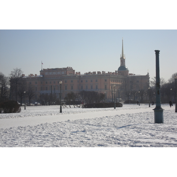 照片 俄罗斯(Russia) 圣彼得堡(St Petersburg) 战神广场(Marsovo Pole) 2006-03 12
