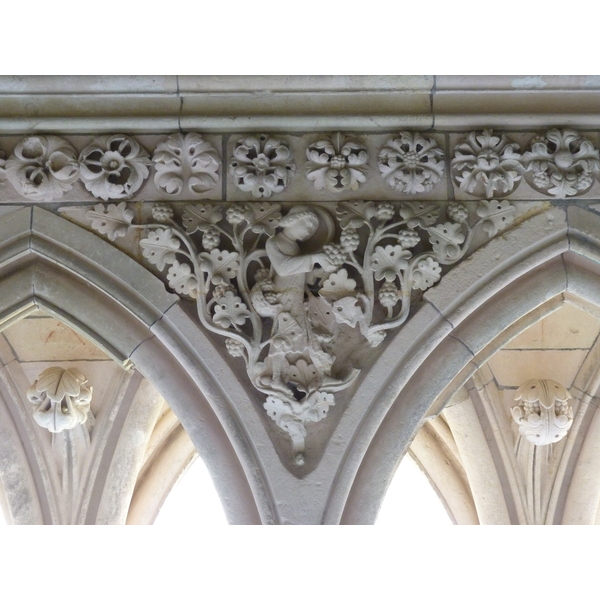 照片 法国(France) 圣米歇尔山(Mont St Michel) 圣米歇尔山修道院回廊(Mont St Michel Abbey Cloister) 2010-04 14