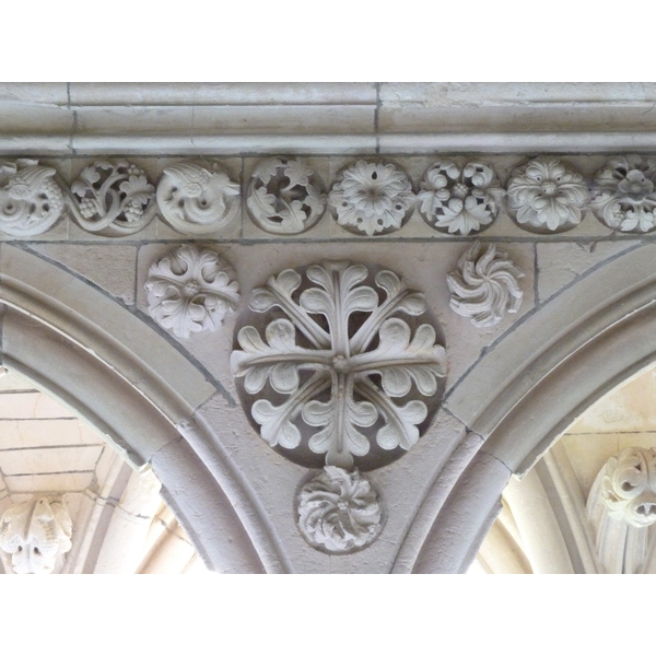 照片 法国(France) 圣米歇尔山(Mont St Michel) 圣米歇尔山修道院回廊(Mont St Michel Abbey Cloister) 2010-04 23