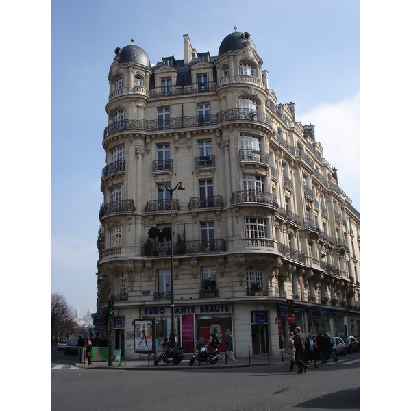 照片 法国(France) 巴黎(Paris) 第十七区(17th Arrondissement) 库尔塞勒大道(Boulevard de Courcelles) 2006-03 23
