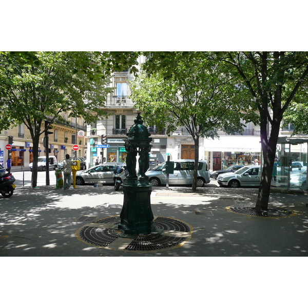 照片 法国(France) 巴黎(Paris) 尼尔大街(Avenue Niel) 2007-06 92