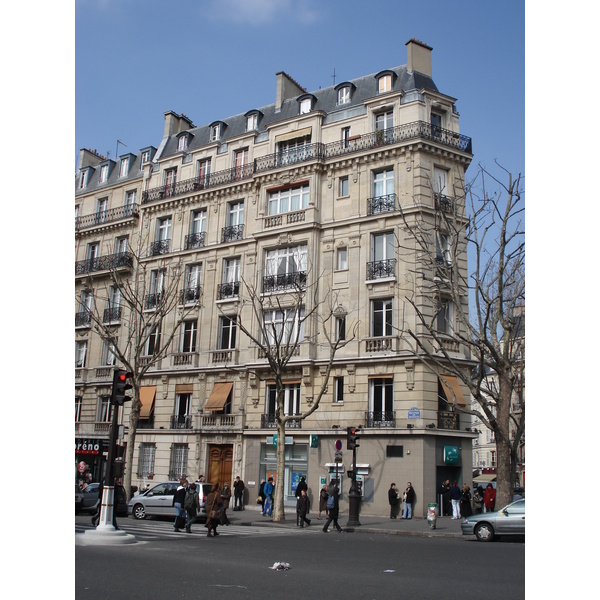 照片 法国(France) 巴黎(Paris) 第十七区(17th Arrondissement) 库尔塞勒大道(Boulevard de Courcelles) 2006-03 17