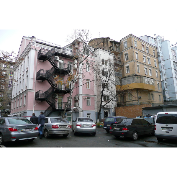 照片 乌克兰(Ukraine) 基辅(Kiev) 库德里亚韦茨(Kudriavets) 2007-11 33