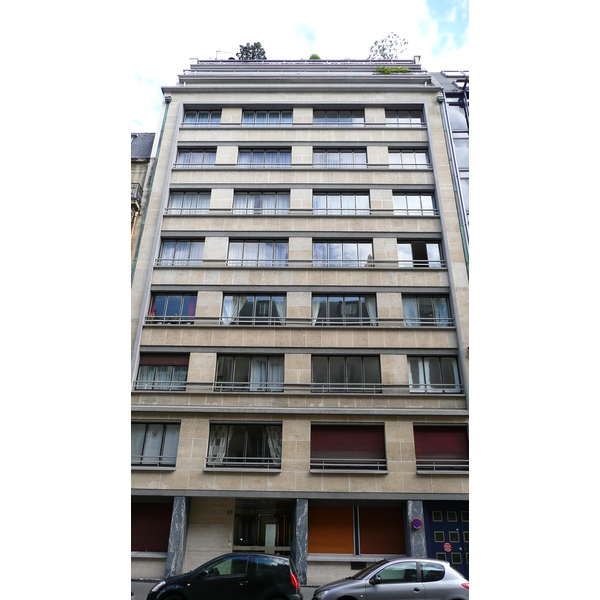 照片 法国(France) 巴黎(Paris) 第十七区(17th Arrondissement) 茹弗鲁瓦·达邦街(Rue Jouffroy d'Abbans) 2007-05 37