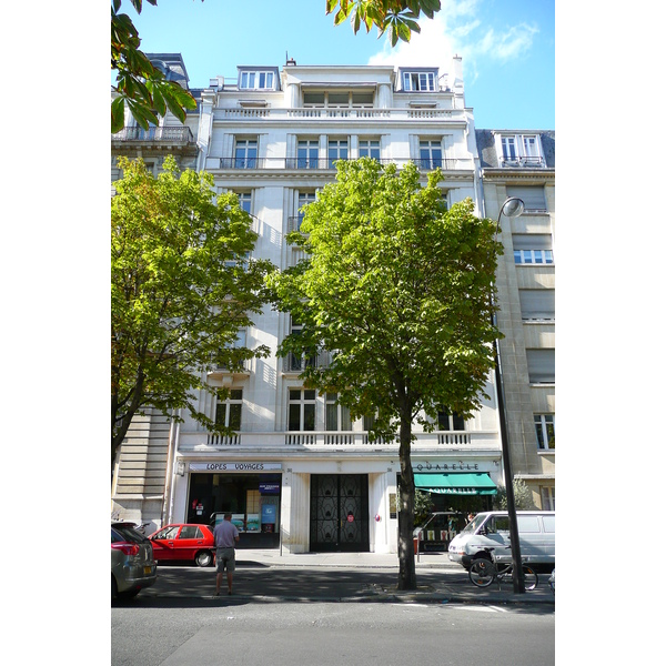 照片 法国(France) 巴黎(Paris) 奥什大街(Avenue Hoche) 2007-09 6