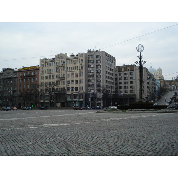 照片 乌克兰(Ukraine) 基辅(Kiev) 赫雷夏蒂克大街(Kreschatyk Street) 2007-03 78