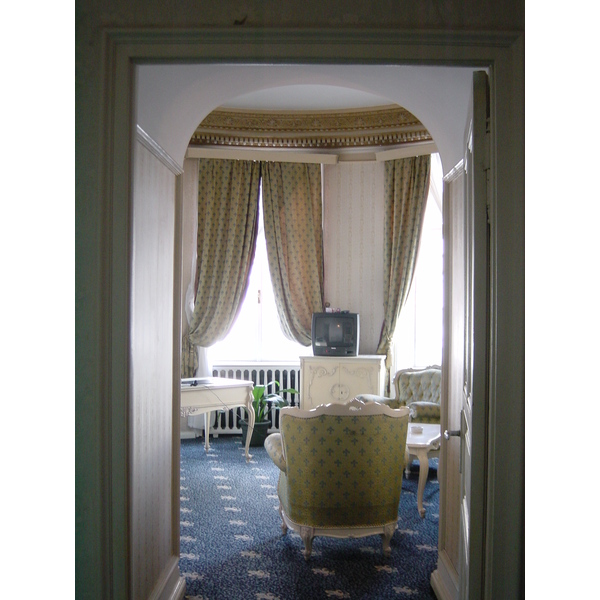 照片 罗马尼亚(Romania) 布加勒斯特(Bucharest) 大陆酒店(Continental Hotel) 2003-10 7