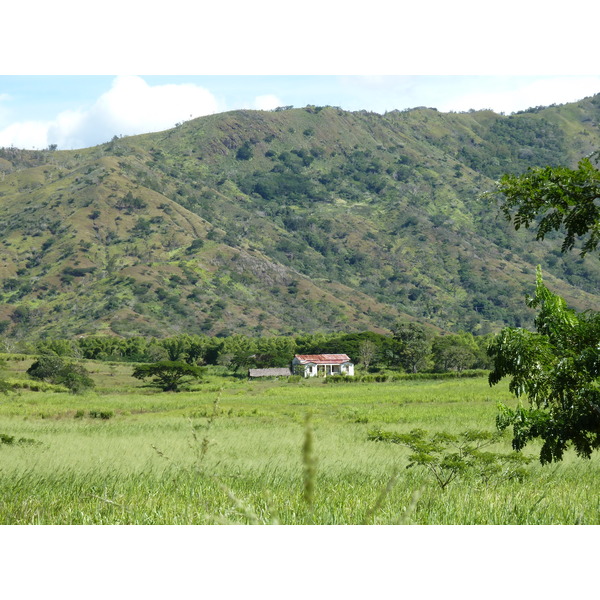 照片 新喀里多尼亚(New Caledonia) 通图塔至蒂奥公路(Tontouta to Thio road) 2010-05 23