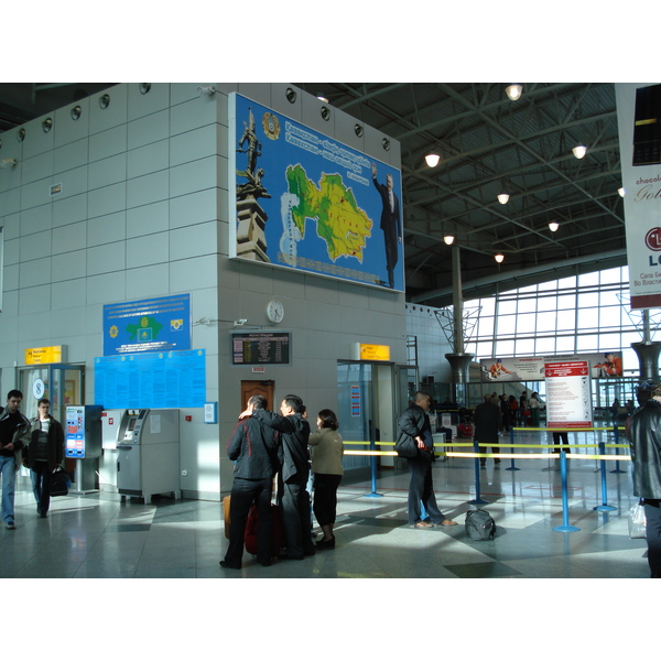 照片 哈萨克斯坦(Kazakhstan) 阿拉木图机场(Almaty Airport) 2007-03 14