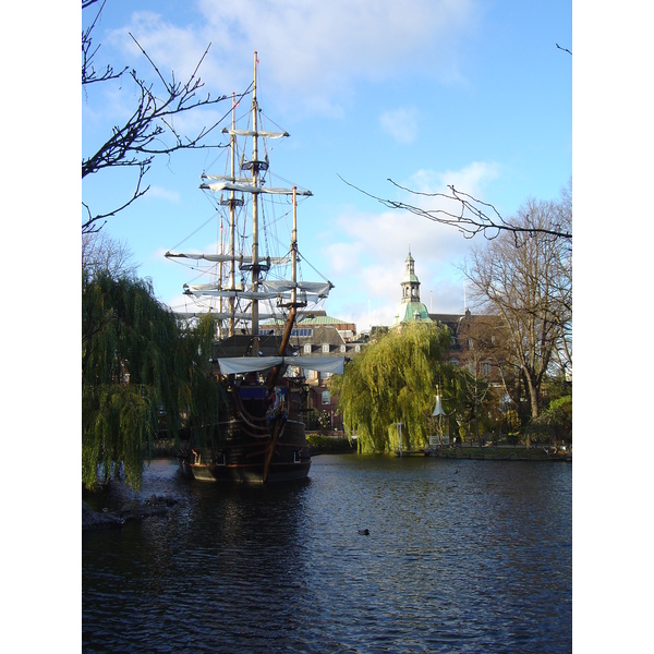 照片 丹麦(Denmark) 哥本哈根(Copenhagen) 蒂沃利公园(Tivoli Park) 2004-11 26