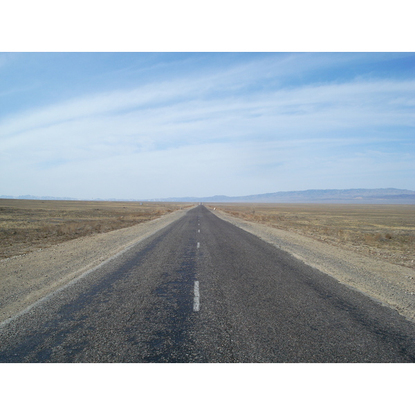 照片 哈萨克斯坦(Kazakhstan) 阿拉木图至恰伦峡谷公路(Almaty to Charyn Canyon road) 2007-03 195