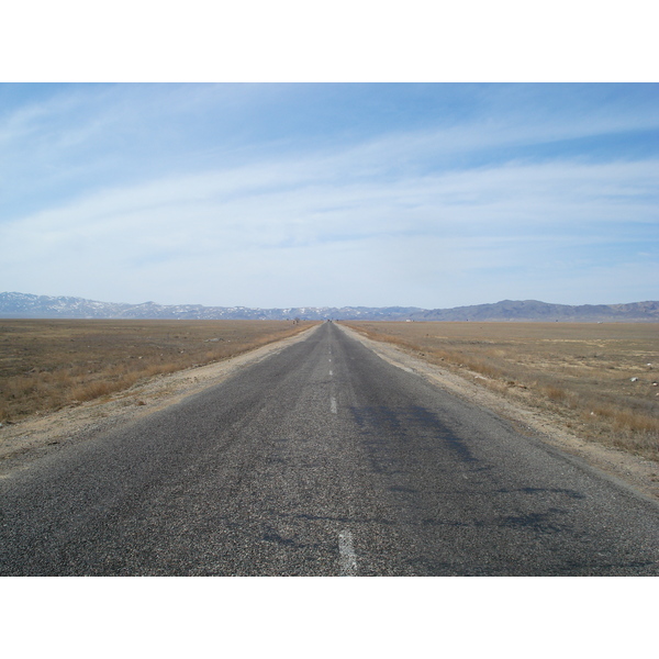 照片 哈萨克斯坦(Kazakhstan) 阿拉木图至恰伦峡谷公路(Almaty to Charyn Canyon road) 2007-03 171