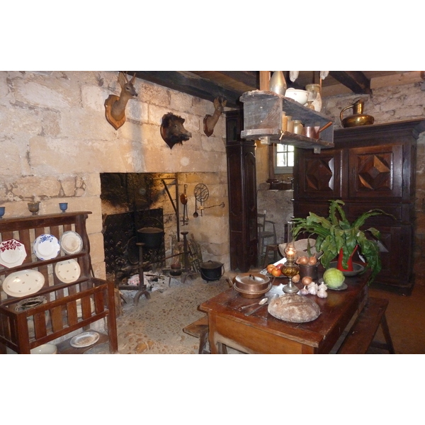 照片 法国(France) 雷尼亚克堡垒屋(Maison Forte de Reignac) 2010-08 25