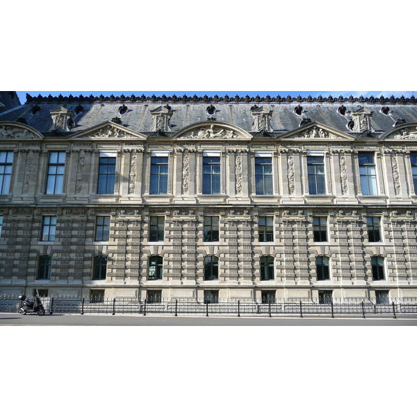 照片 法国(France) 巴黎(Paris) 卢浮宫(Louvre) 卢浮宫临河立面(Riverside facade of Louvre) 2007-07 60