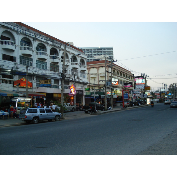 照片 泰国(Thailand) 宗甸(Jomtien) 塔帕亚路(Thappraya) 2008-01 3