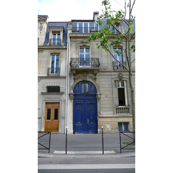 照片 法国(France) 巴黎(Paris) 第十七区(17th Arrondissement) 佩雷尔大道(Boulevard Pereire) 2007-05 20