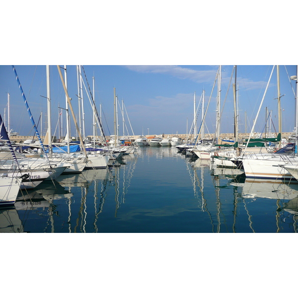 照片 法国(France) 昂蒂布(Antibes) 沃邦港(Port Vauban) 2007-07 47