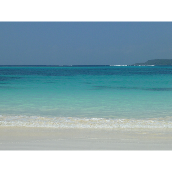 照片 新喀里多尼亚(New Caledonia) 利富岛(Lifou) 夏多布里昂湾(Chateaubriand Bay) 2010-05 13