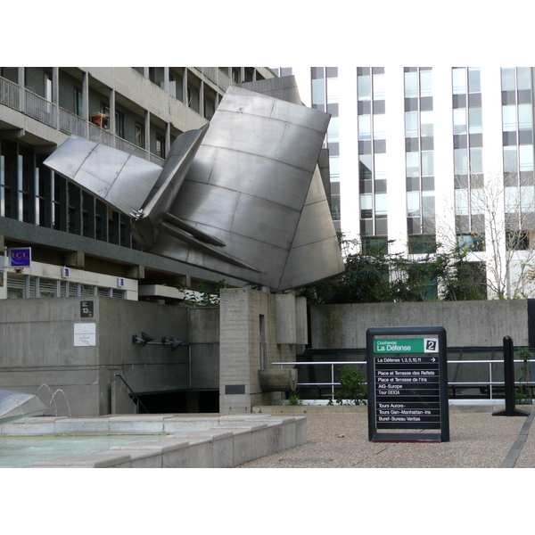 照片 法国(France) 巴黎(Paris) 拉德芳斯(La Defense) 2007-05 162