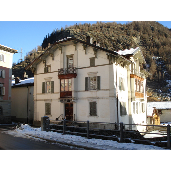 照片 瑞士(Switzerland) 库尔至圣莫里茨公路(Chur to St Moritz Road) 2007-01 16