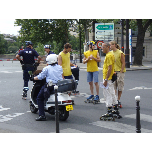 照片 法国(France) 巴黎(Paris) 轮滑漫游活动(Randonnee Roller et Coquillages) 2007-07 141