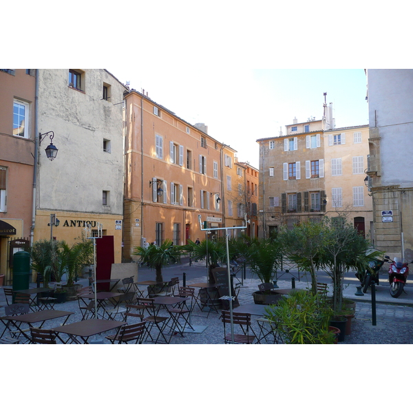 照片 法国(France) 普罗旺斯地区艾克斯(Aix en Provence) 梳毛工广场(Forum des Cardeurs) 2008-04 7