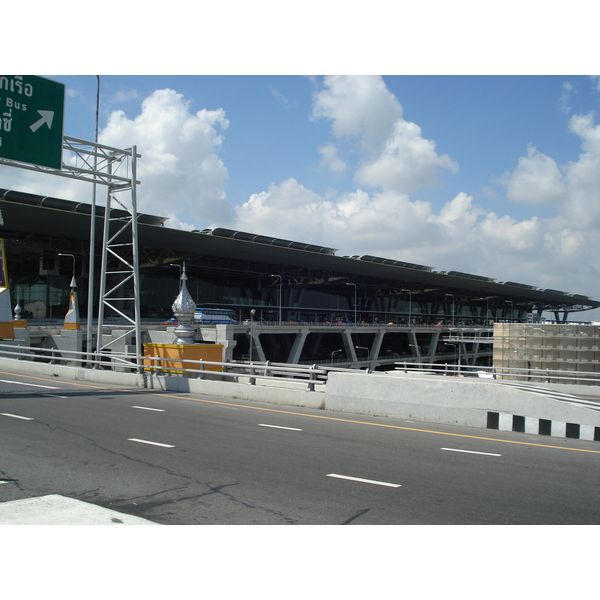 照片 泰国(Thailand) 曼谷(Bangkok) 素万那普机场(Suvarnabhumi Airport) 2007-02 85