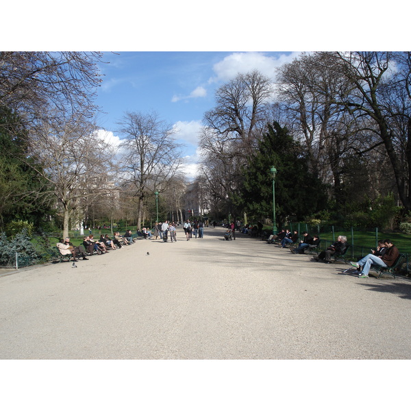 照片 法国(France) 巴黎(Paris) 第八区(8th Arrondissement) 蒙索公园(Monceau Garden) 2006-03 23