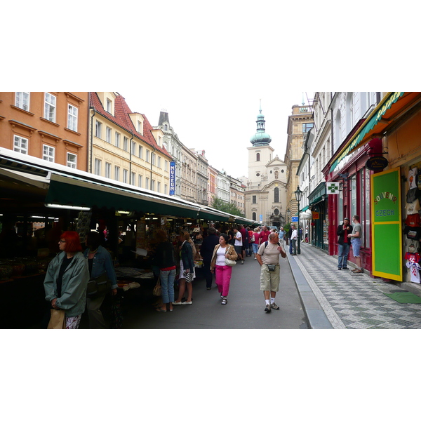 照片 捷克(Czech Republic) 布拉格(Prague) 哈维尔斯卡街(Havelska) 2007-07 24