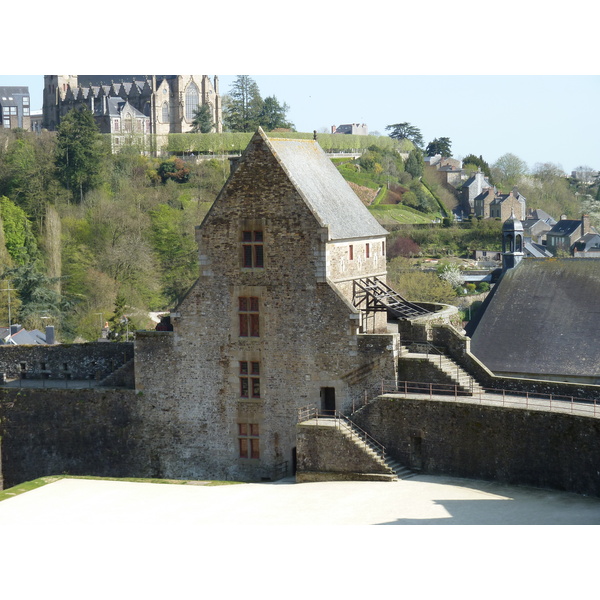 照片 法国(France) 富热尔(Fougeres) 2010-04 137