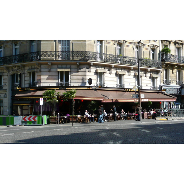 照片 法国(France) 巴黎(Paris) 第十七区(17th Arrondissement) 瓦格拉姆大街(Avenue de Wagram) 2007-05 6