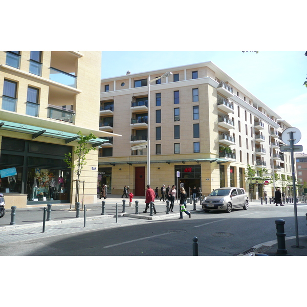 照片 法国(France) 普罗旺斯地区艾克斯(Aix en Provence) 艾克斯西区(Aix West) 2008-04 30