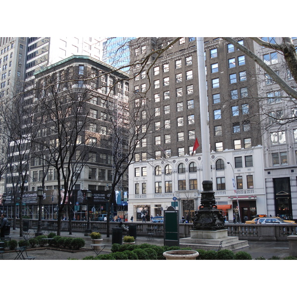照片 美国(United States) 纽约(New York) 沿第五大道而下(down the 5th Avenue) 2006-03 29