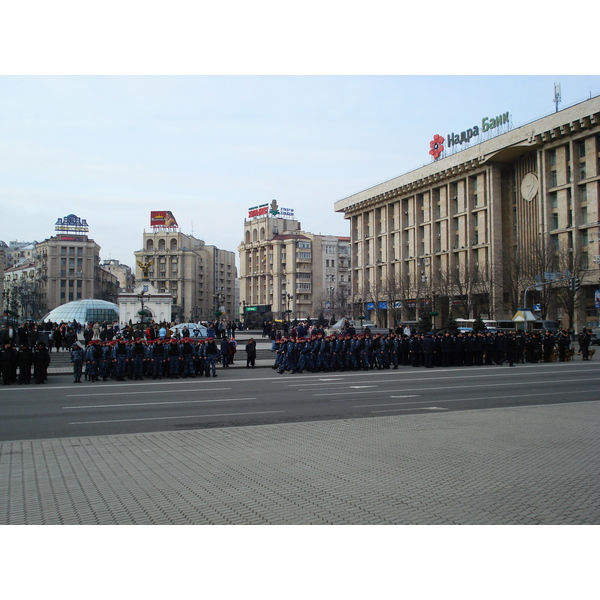 照片 乌克兰(Ukraine) 基辅(Kiev) 赫雷夏蒂克大街(Kreschatyk Street) 2007-03 48