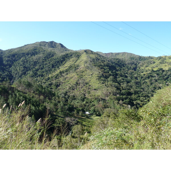 照片 新喀里多尼亚(New Caledonia) 卡纳拉至拉福阿公路(Canala to La Foa road) 2010-05 1