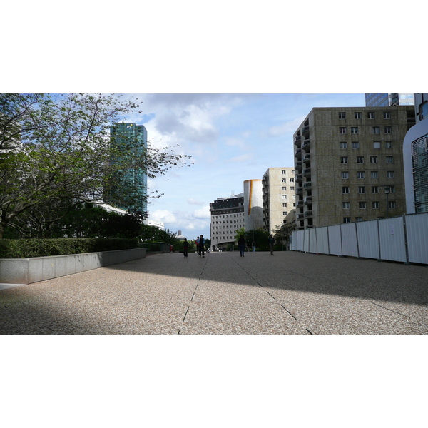 照片 法国(France) 巴黎(Paris) 拉德芳斯(La Defense) 2007-05 178