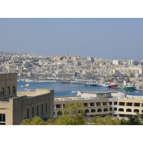 照片 马耳他(Malta) 腓尼基艾美酒店(Le Meridien Phoenicia Hotel) 2003-03 11