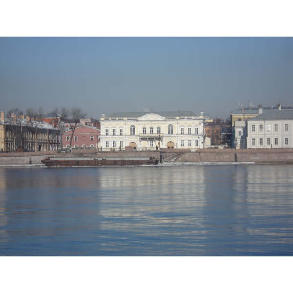 照片 俄罗斯(Russia) 圣彼得堡(St Petersburg) 涅瓦河(Neva) 2006-03 3