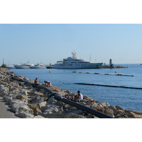 照片 法国(France) 戛纳(Cannes) 皮埃尔·康托港(Port Pierre Canto) 2008-05 14