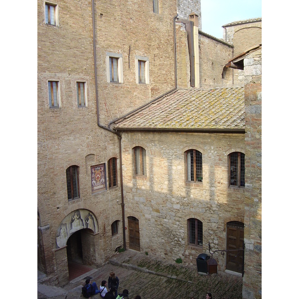 照片 意大利(Italy) 圣吉米尼亚诺(San Gimignano) 2004-03 14
